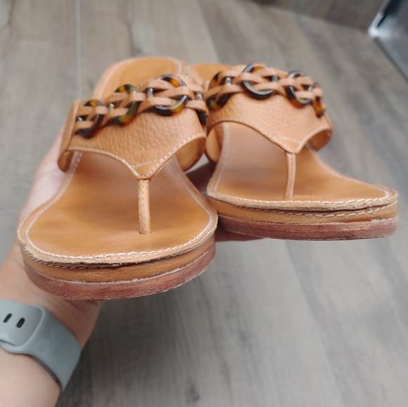 Frye Sandals Womens High Heel T Strap Open Toe Platform Wood Brown - Picture 3 of 8